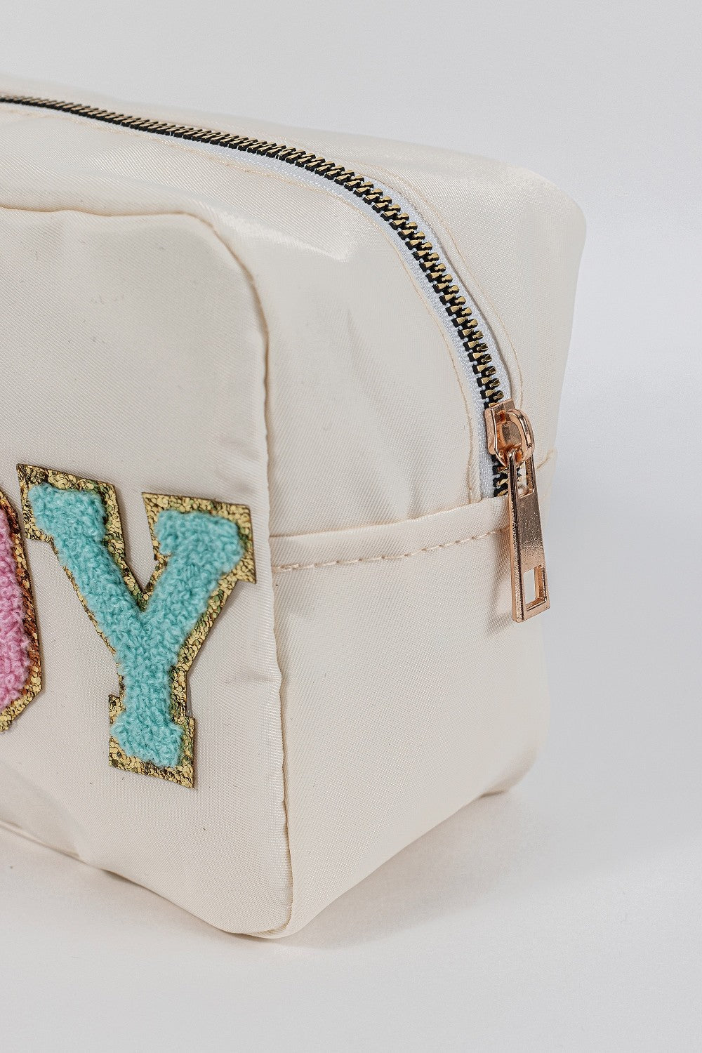 The HOWDY Pouch