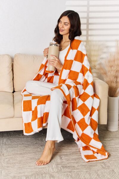 Cuddley Checkered Throw Blanket - ONLINE ONLY